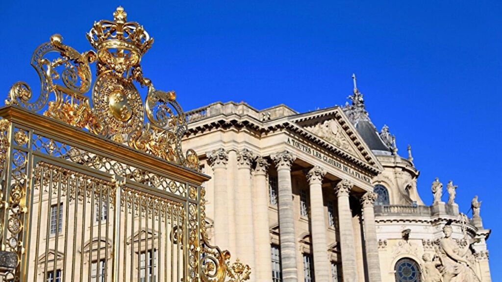 ベルサイユ宮殿の正門